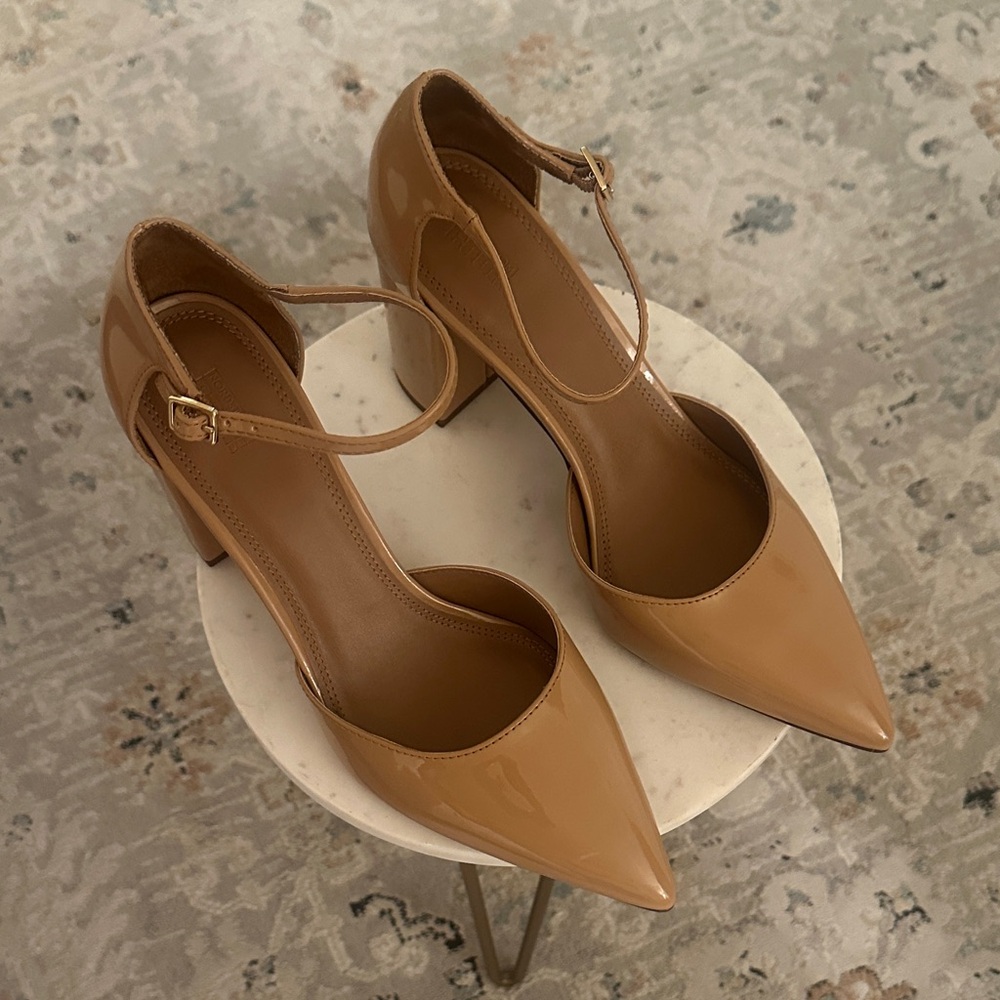 NWT Nordstrom Tan/Nude Patent Leather Block Heels 8.5